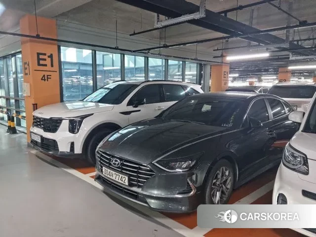 Hyundai Sonata (DN8) 2019 Серый из Кореи