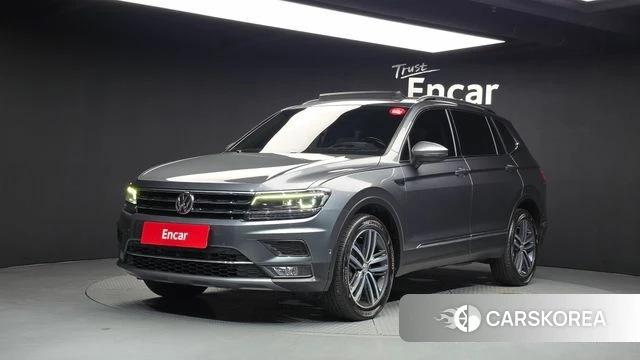 Volkswagen Tiguan Allspace 2018 Серый из Кореи