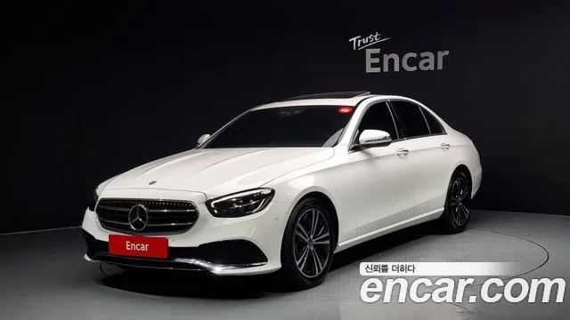 Mercedes-Benz E-Class W213 2021 Белый из Кореи