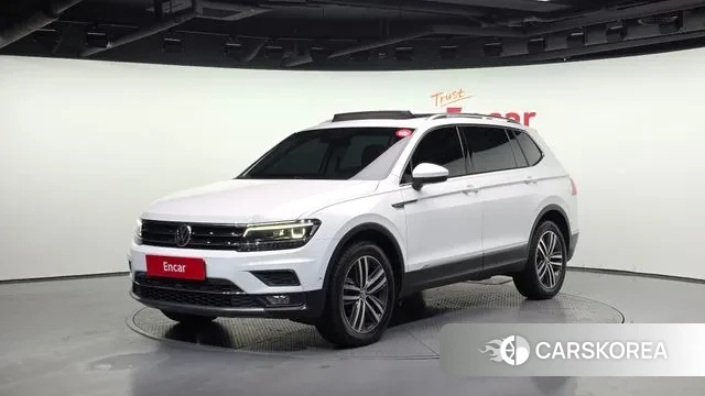 Volkswagen Tiguan Allspace 2020 Белый из Кореи