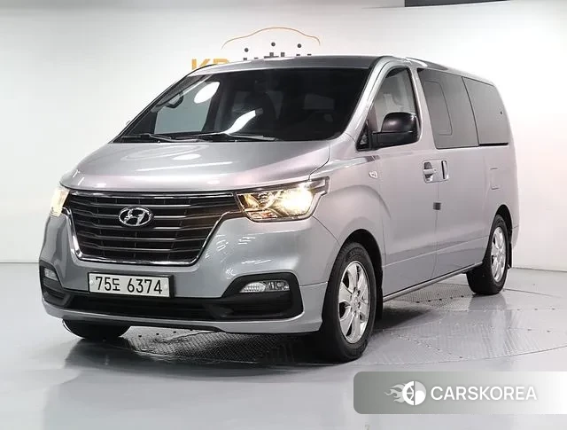 Hyundai The New Grand Starex 2018 Серебряный из Кореи