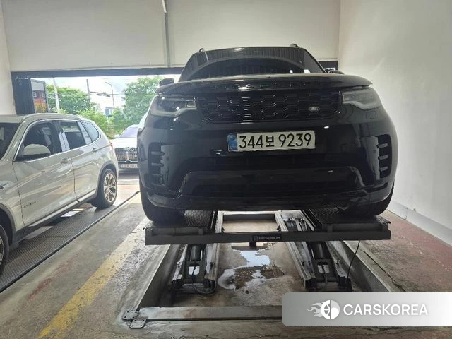 Land Rover Discovery 5 2025 Черный из Кореи