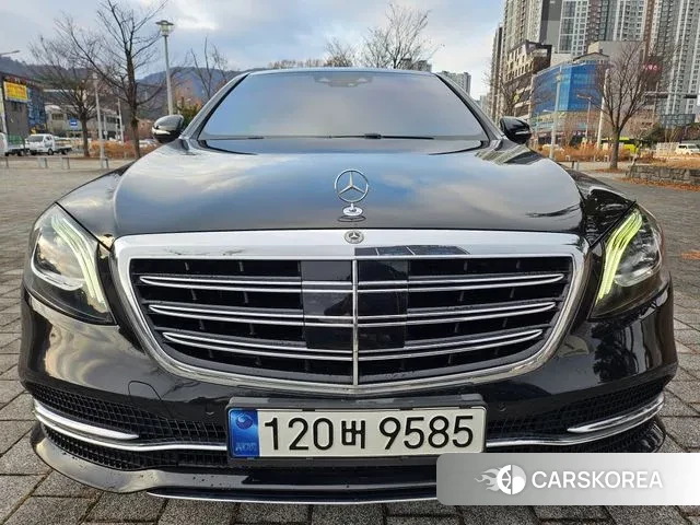 Mercedes-Benz S-Class W222 2018 Черный из Кореи