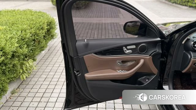 Mercedes-Benz E-class 2020 Черный из Китая