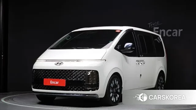Hyundai Staria 2025 Белый из Кореи