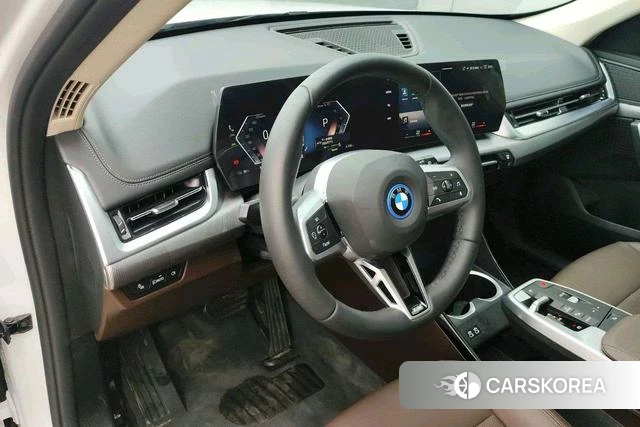 BMW iX1 2025 Белый из Китая