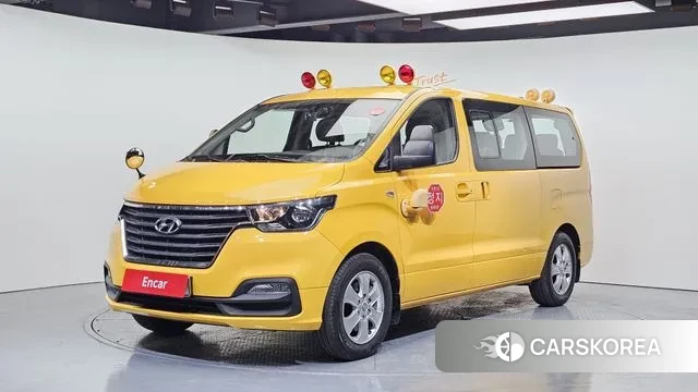 Hyundai The New Grand Starex 2019 Желтый из Кореи