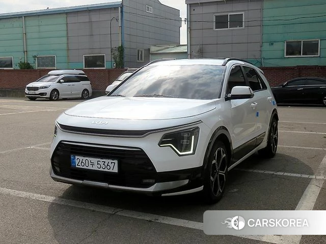 Kia Di Ol Nu Niro 2022 Белый из Кореи