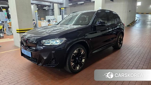 BMW iX3 2024 Черный из Кореи