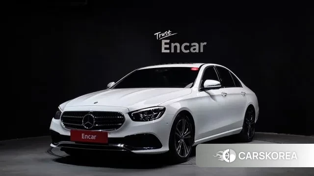 Mercedes-Benz E-Class W213 2022 Белый из Кореи