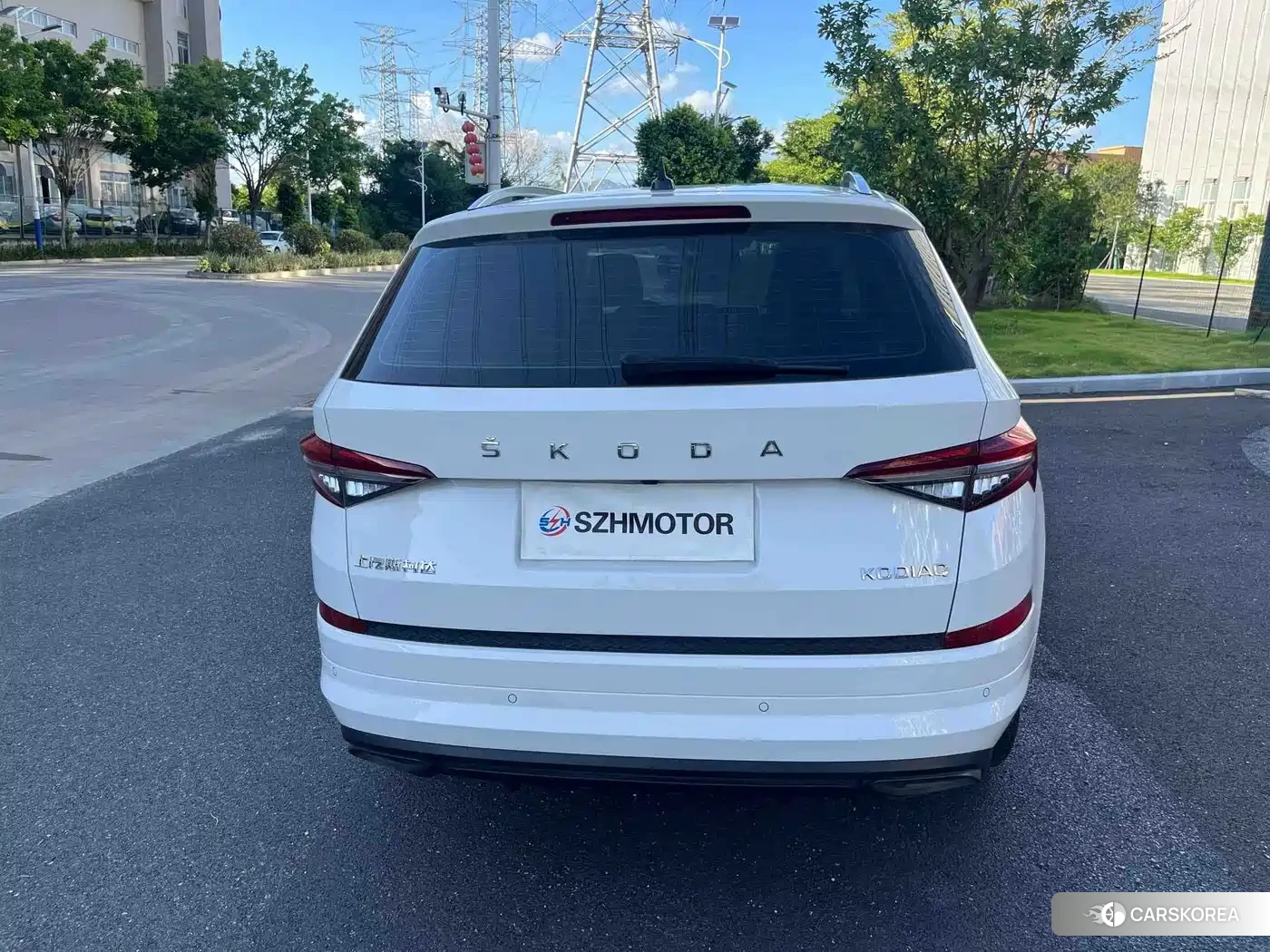 Skoda Kodiaq 2024 Белый из Китая