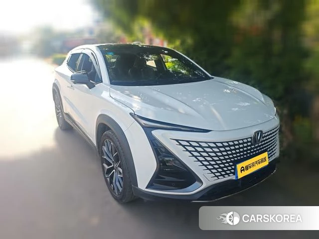 Chang'an UNI-T 2022 Белый из Китая
