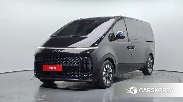 Hyundai Staria 2023 Черный из Кореи