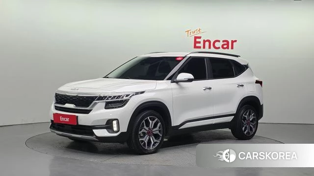 Kia Seltos 2022 Белый из Кореи