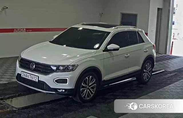 Volkswagen T-Roc 2021 Черный из Кореи