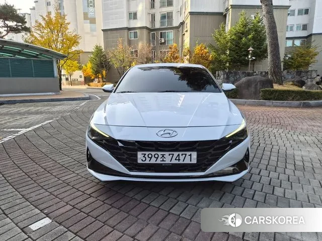 Hyundai Avante (CN7) 2022 Белый из Кореи