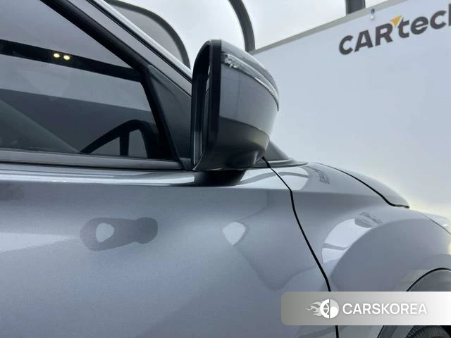 Nissan Jinke 2023 Темно-серый из Китая