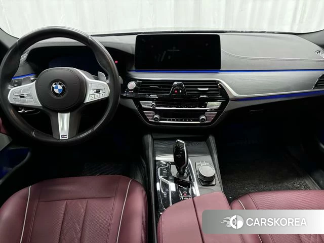 BMW 5 series 2023 Черный из Китая