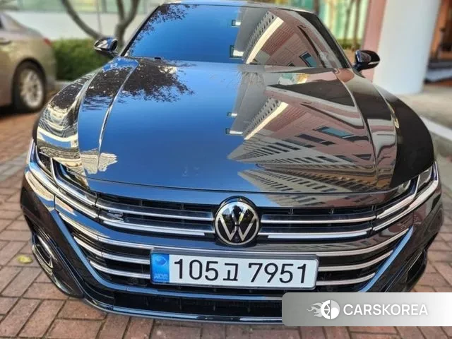 Volkswagen Arteon 2022 Черный из Кореи