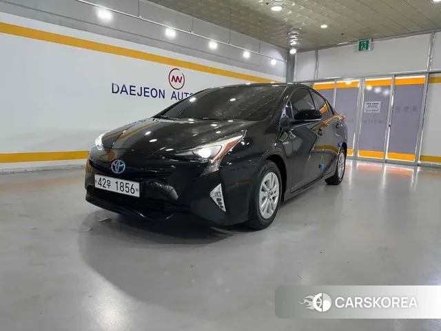 Toyota Prius 4th Generation 2018 Черный из Кореи