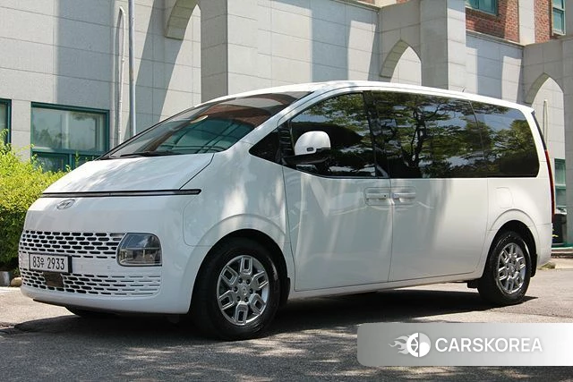 Hyundai Staria 2021 Белый из Кореи