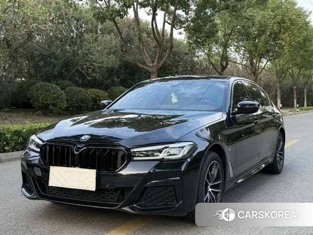 BMW 5 series 2023 Черный из Китая