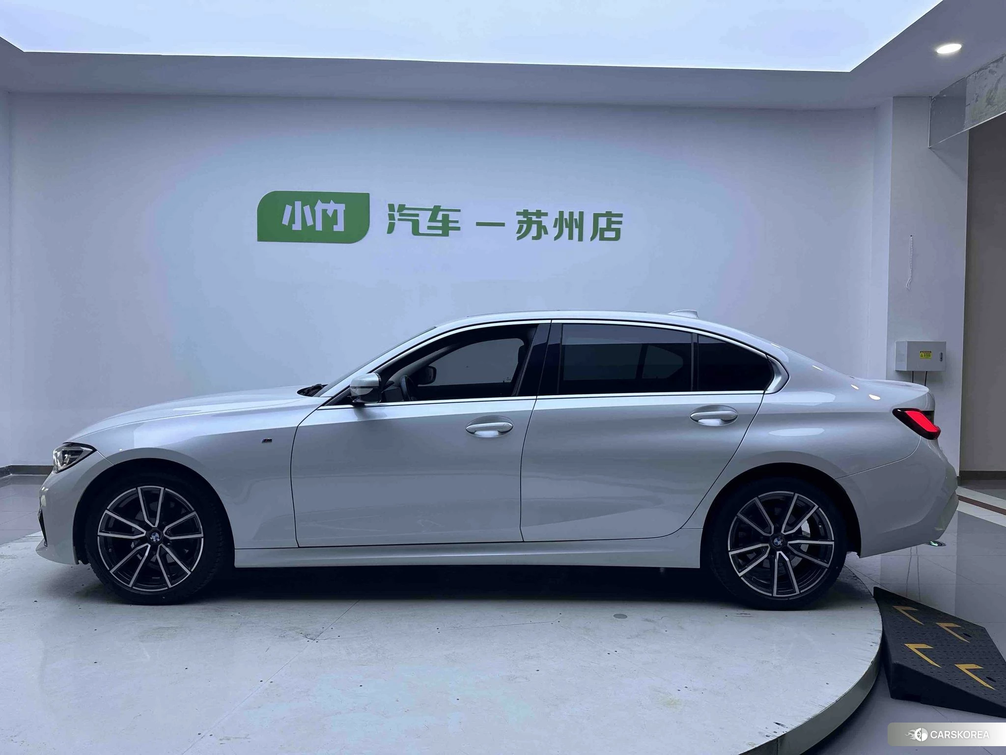 BMW 3 series 2021 Белый из Китая