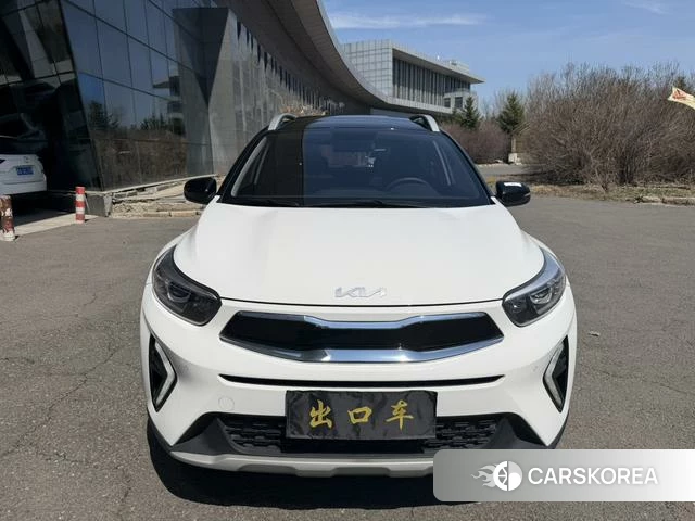 Kia Yi Ran 2022 Белый из Китая