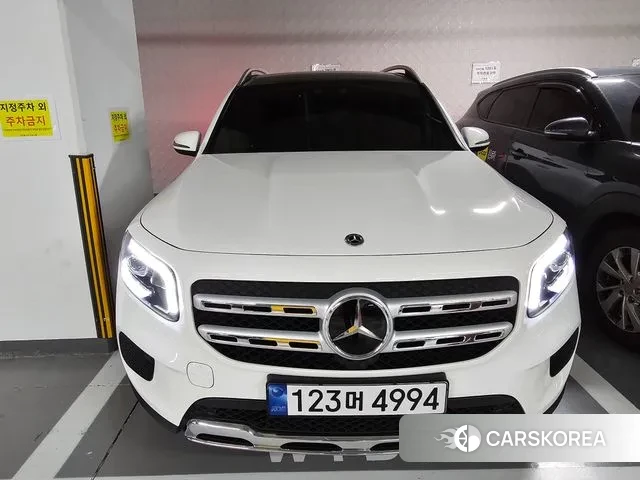 Mercedes-Benz GLB-Class X247 2022 Белый из Кореи