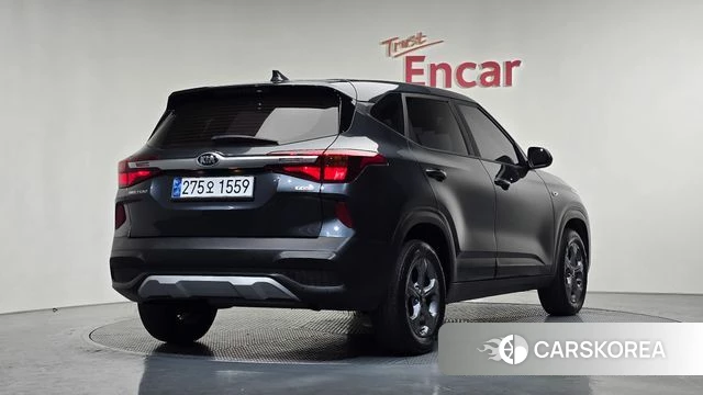 Kia Seltos 2021 Серый из Кореи