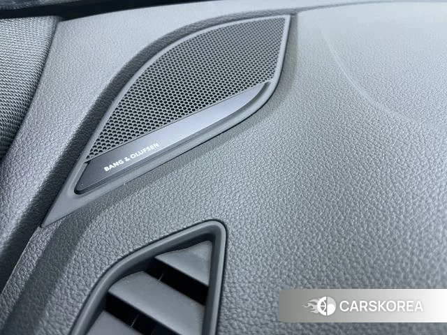 Audi A4L 2022 Белый из Китая