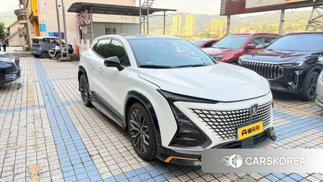 Chang'an UNI-T 2022 Белый из Китая