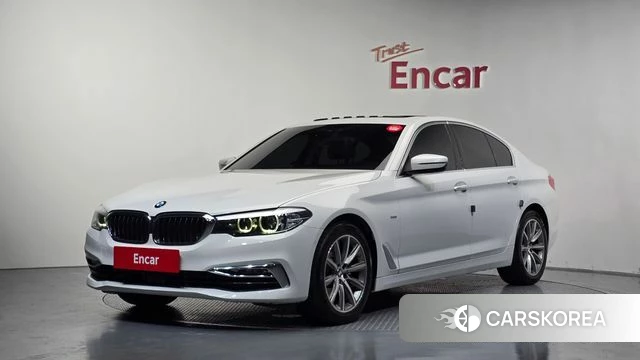 BMW 5 Series (G30) 2018 Белый из Кореи
