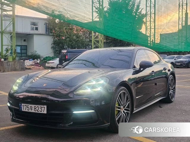 Porsche Panamera (971) 2018 Черный из Кореи