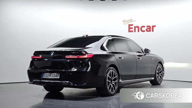 BMW 7 Series (G70) 2025 Черный из Кореи