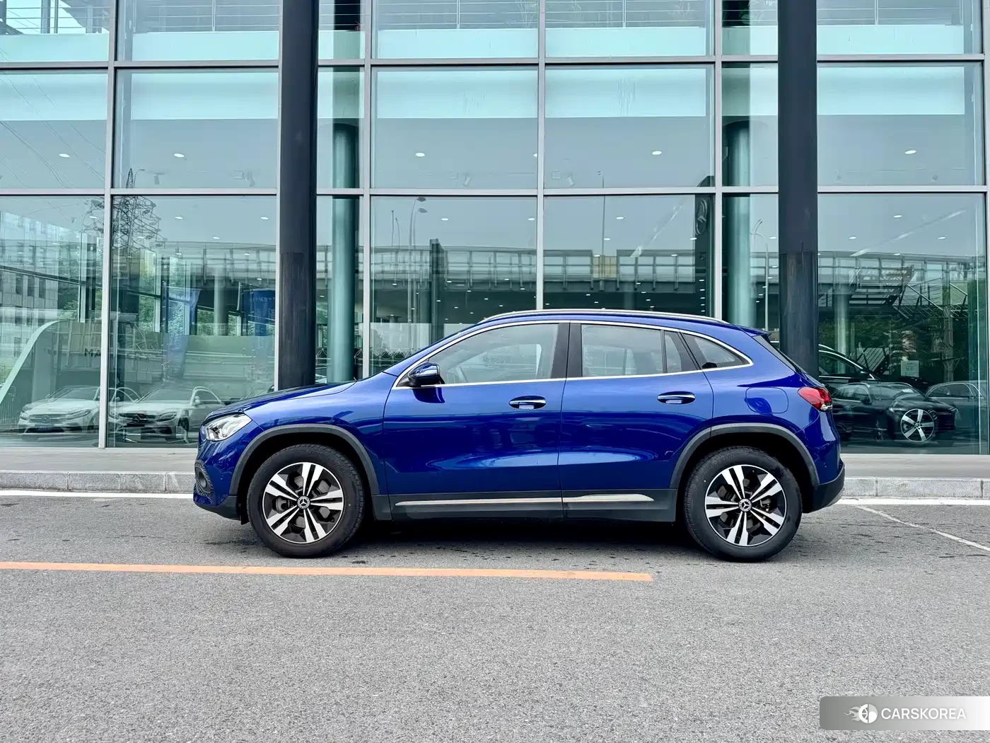 Mercedes-Benz GLA 2023 Синий из Китая