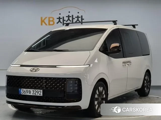 Hyundai Staria 2021 Белый из Кореи