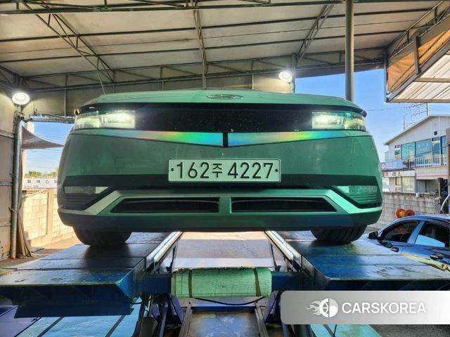 Hyundai Ionic 5 2022 Серебристо-серый из Кореи