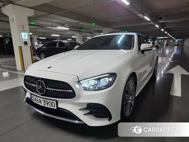 Mercedes-Benz E-Class W213 2023 Белый из Кореи