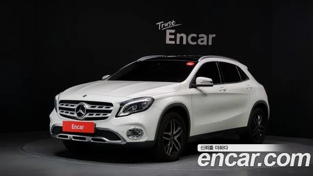 Mercedes-Benz GLA-Class X156 2019 Белый из Кореи