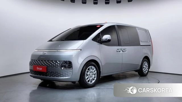 Hyundai Staria 2022 Серебристо-серый из Кореи