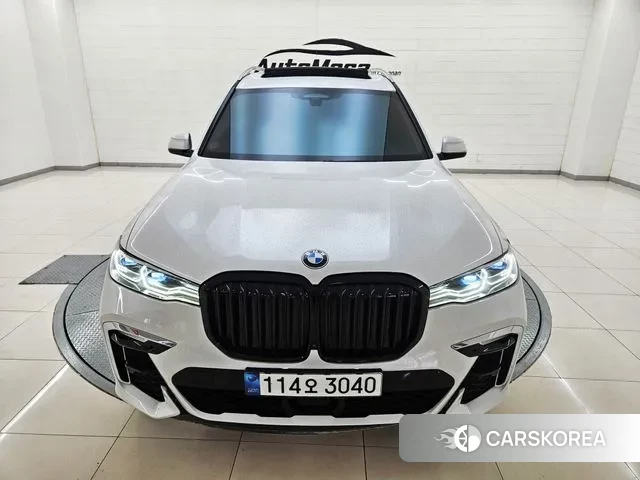 BMW X7 (G07) 2021 Белый из Кореи