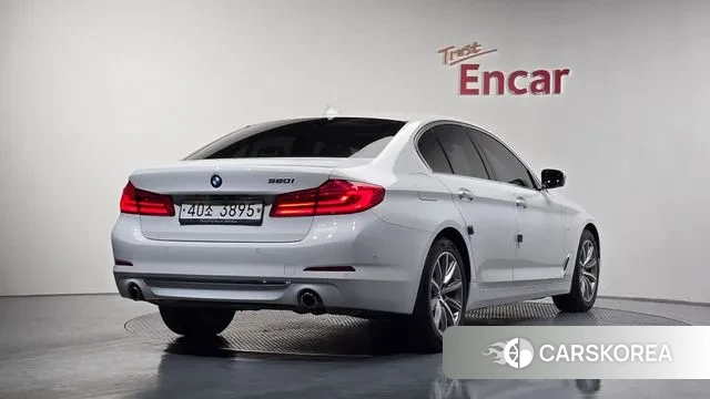 BMW 5 Series (G30) 2018 Белый из Кореи
