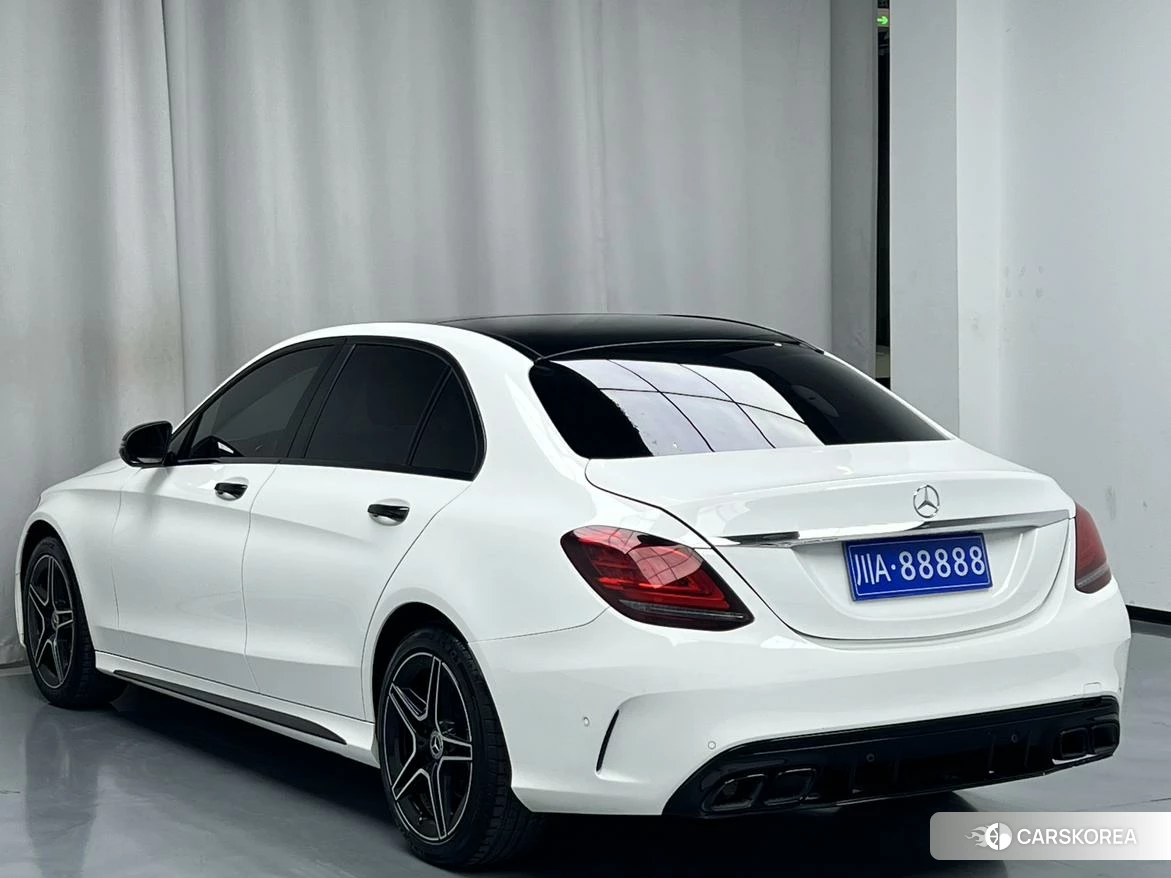 Mercedes-Benz Class C 2020 Белый из Китая