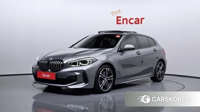 BMW 1 Series (F40) 2023 Серый из Кореи