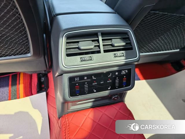 Audi A6L 2023 Черный из Китая