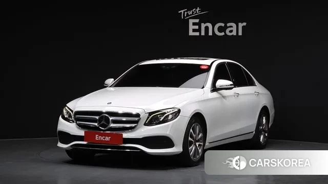 Mercedes-Benz E-Class W213 2019 Белый из Кореи