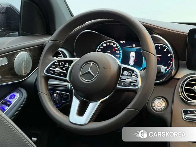 Mercedes-Benz GLC 2022 Черный из Китая