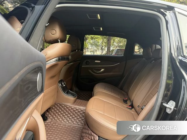 Mercedes-Benz E-class id 4222391 из Китая