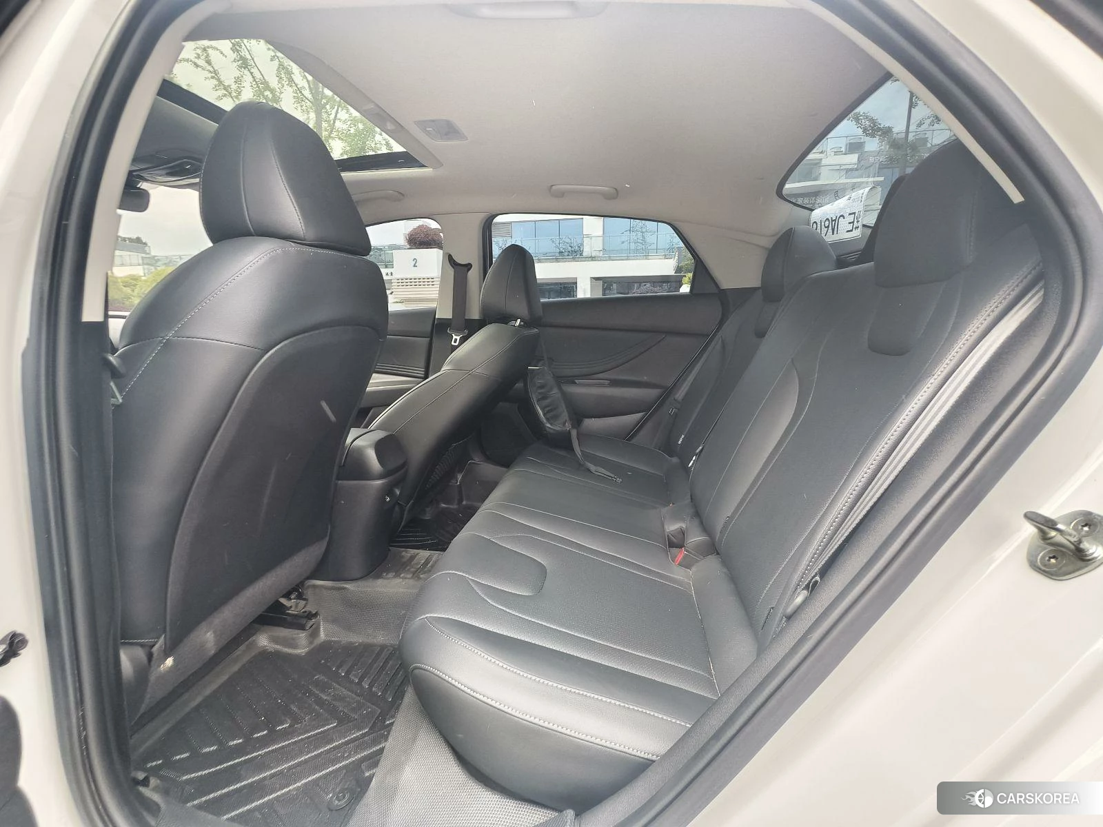 Hyundai Elantra 2020 Белый из Китая